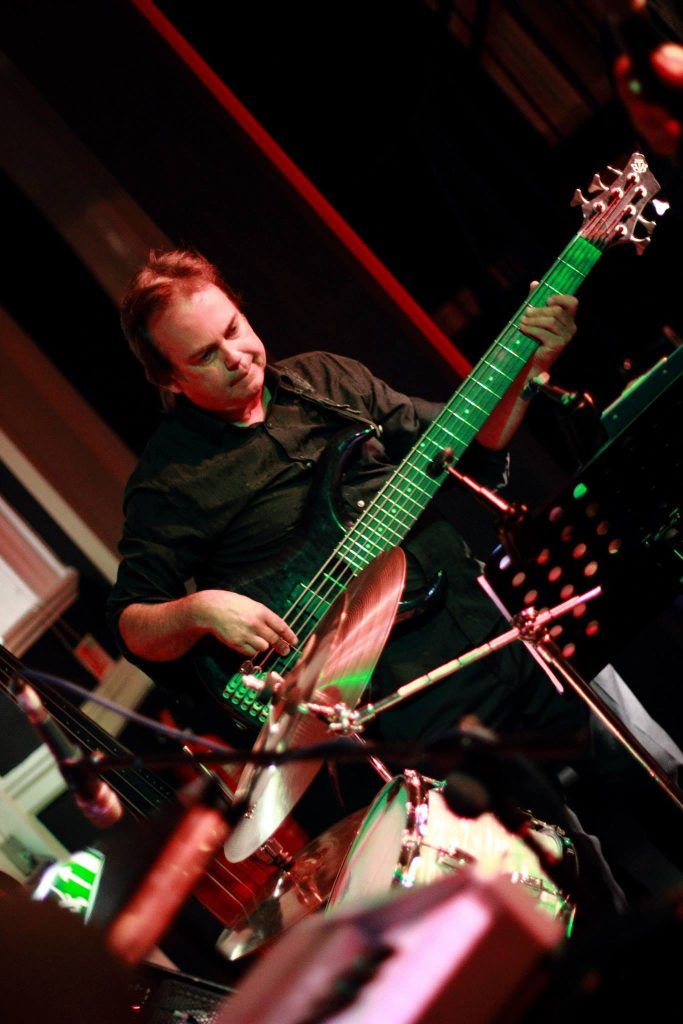 Clive Gregory Ibanez BTB 6 string 2013 Clive Gregory Ibanez BTB 6 string 2013